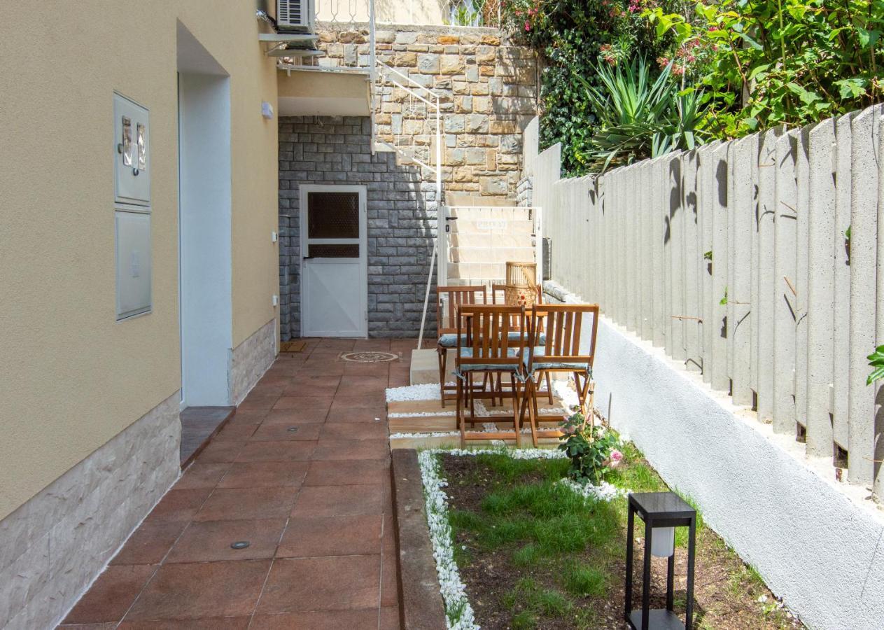 בפורטורוז The Rose Garden Apartments מראה חיצוני תמונה