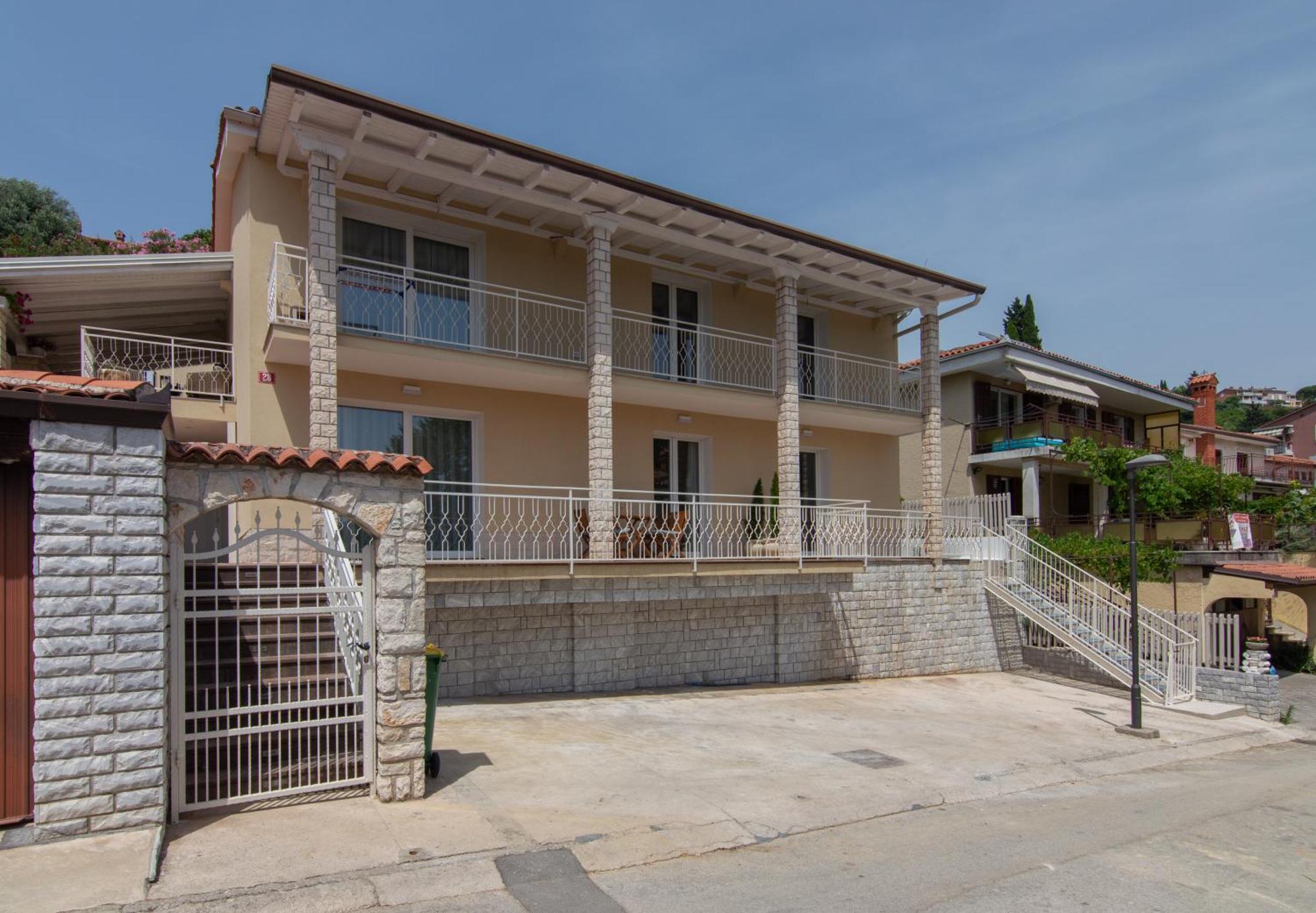 בפורטורוז The Rose Garden Apartments מראה חיצוני תמונה